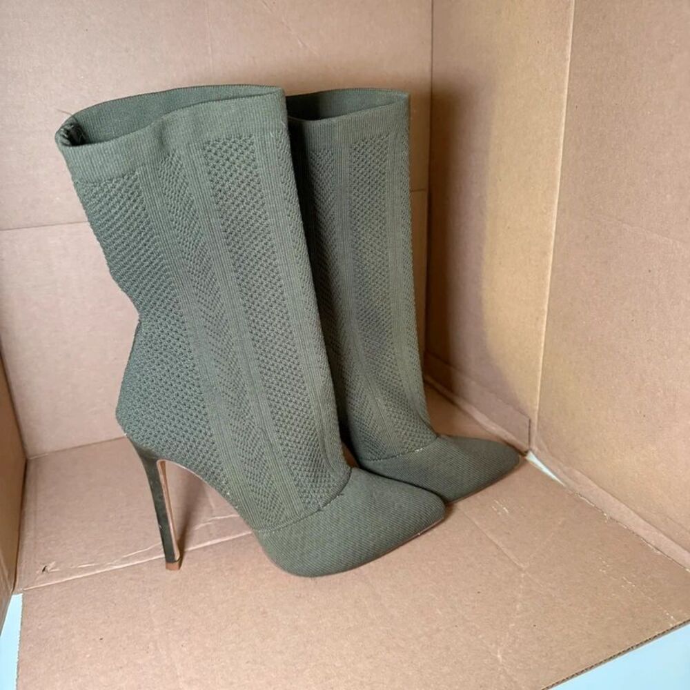Women’s stiletto green knit ankle boots size 7M